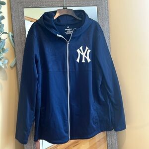 Gorgeous pretty much new Yankees jacket
